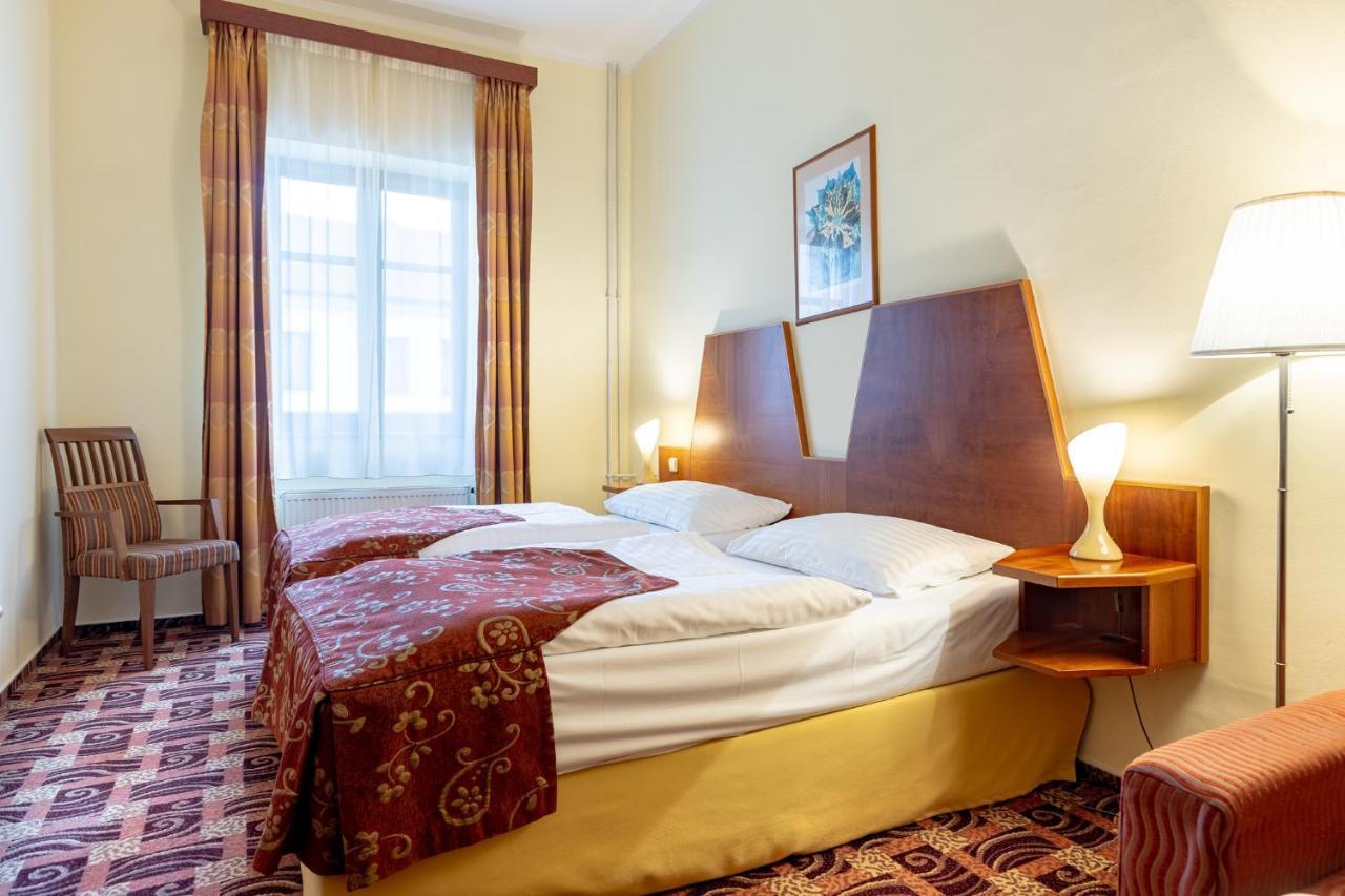 Grandhotel Zvon Ceske Budejovice Ngoại thất bức ảnh