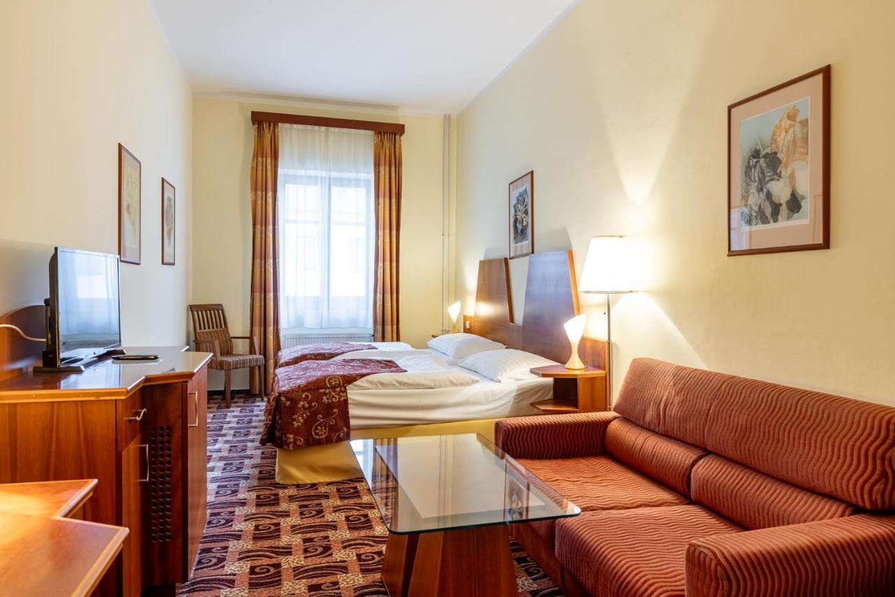 Grandhotel Zvon Ceske Budejovice Ngoại thất bức ảnh