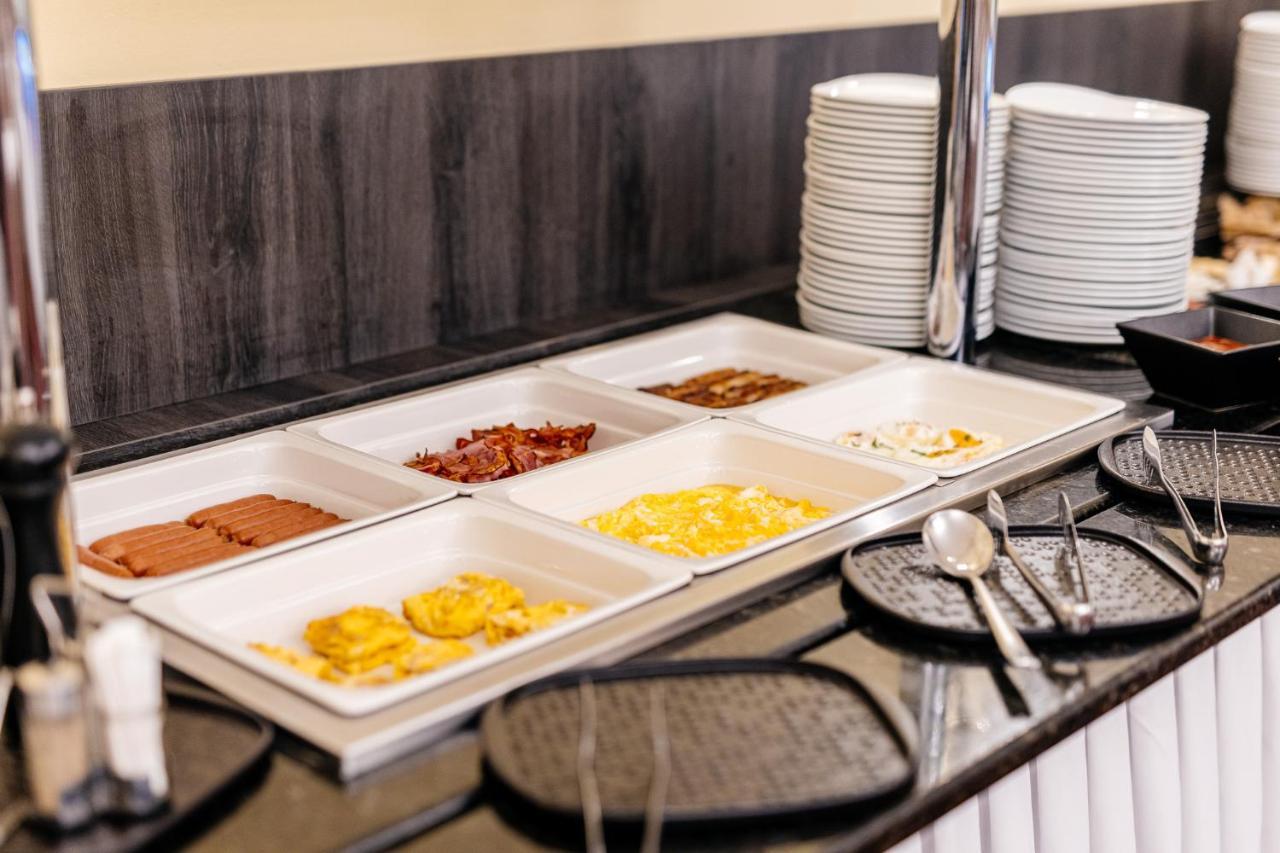 Grandhotel Zvon Ceske Budejovice Ngoại thất bức ảnh