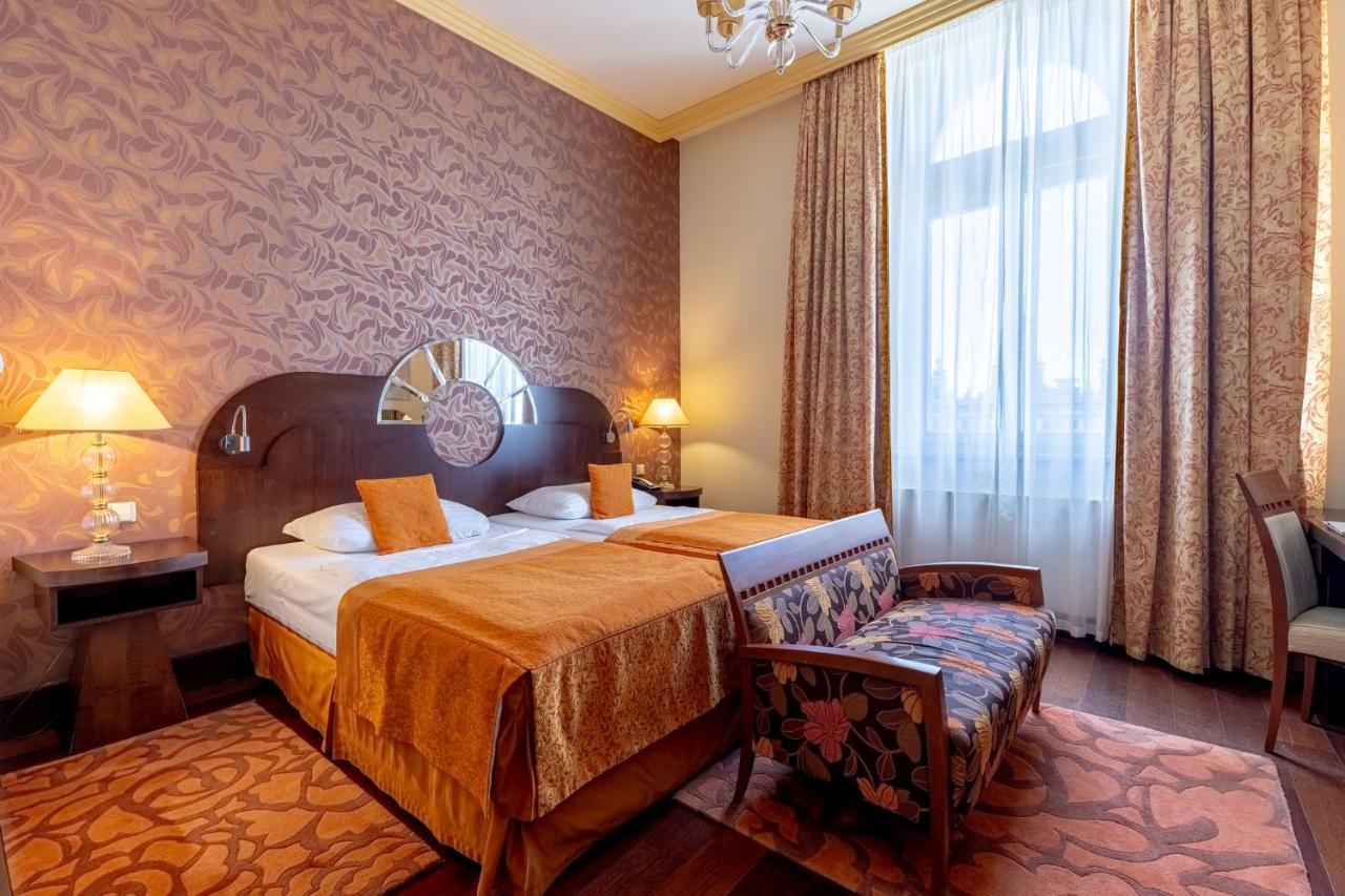 Grandhotel Zvon Ceske Budejovice Ngoại thất bức ảnh