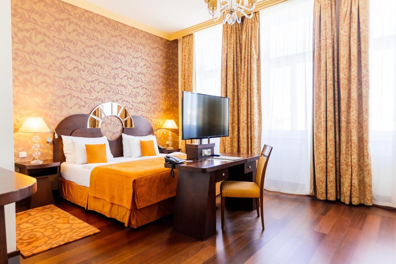 Grandhotel Zvon Ceske Budejovice Ngoại thất bức ảnh