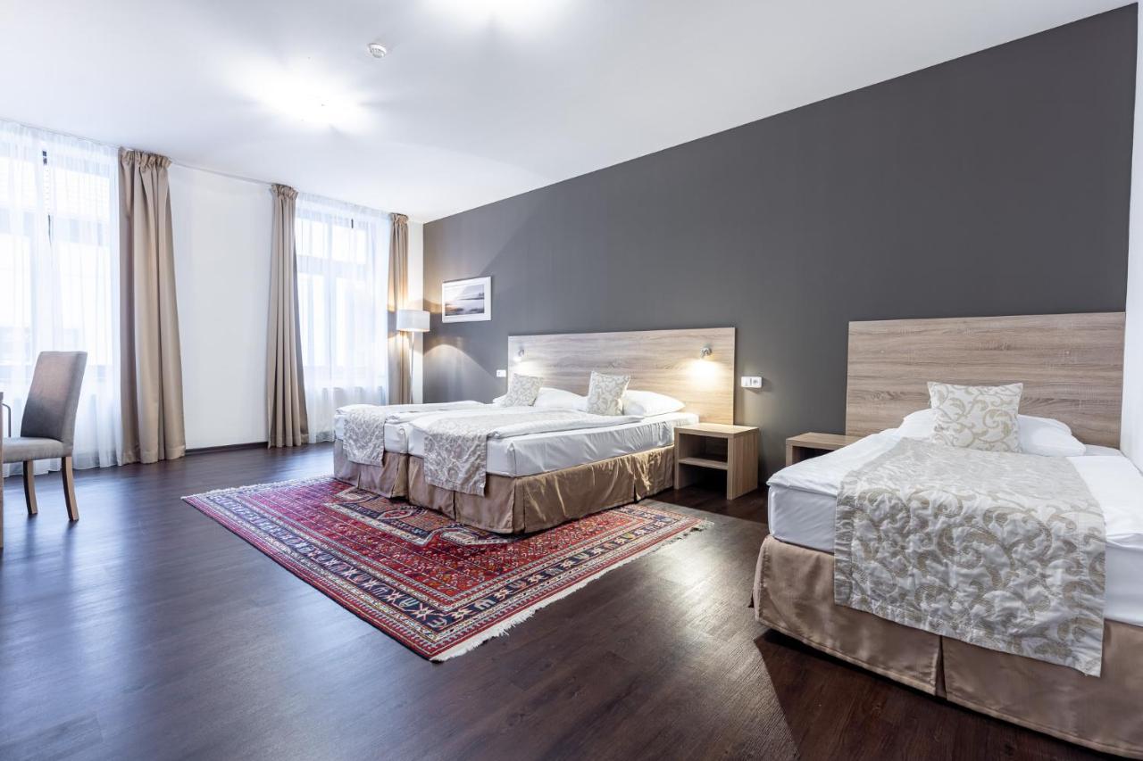 Grandhotel Zvon Ceske Budejovice Ngoại thất bức ảnh