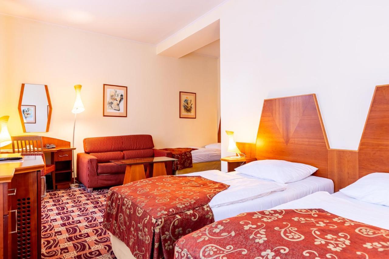 Grandhotel Zvon Ceske Budejovice Ngoại thất bức ảnh