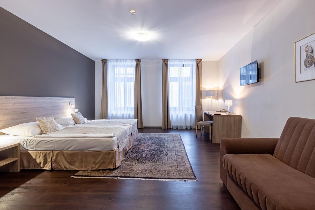 Grandhotel Zvon Ceske Budejovice Ngoại thất bức ảnh