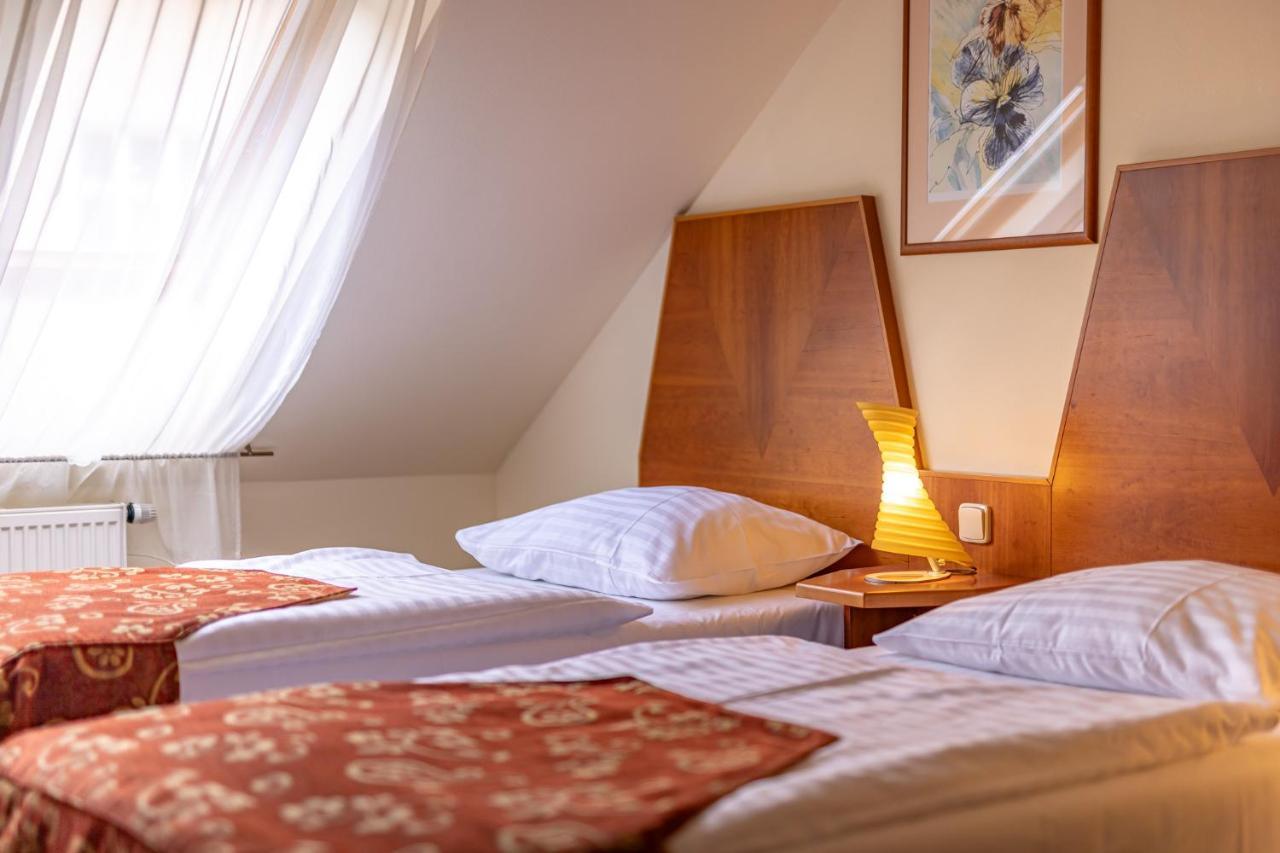 Grandhotel Zvon Ceske Budejovice Ngoại thất bức ảnh