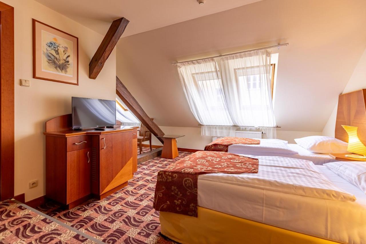 Grandhotel Zvon Ceske Budejovice Ngoại thất bức ảnh