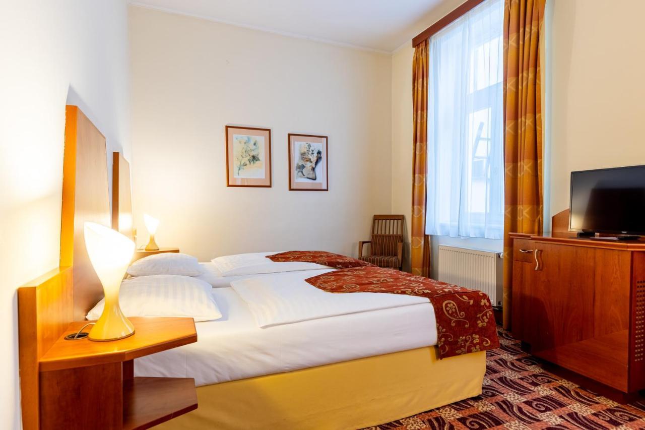 Grandhotel Zvon Ceske Budejovice Ngoại thất bức ảnh