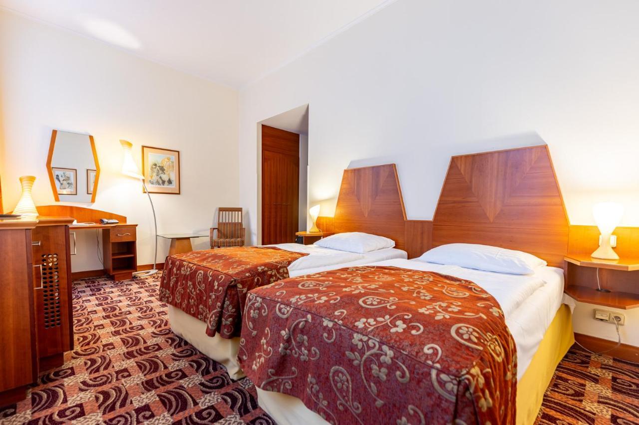 Grandhotel Zvon Ceske Budejovice Ngoại thất bức ảnh