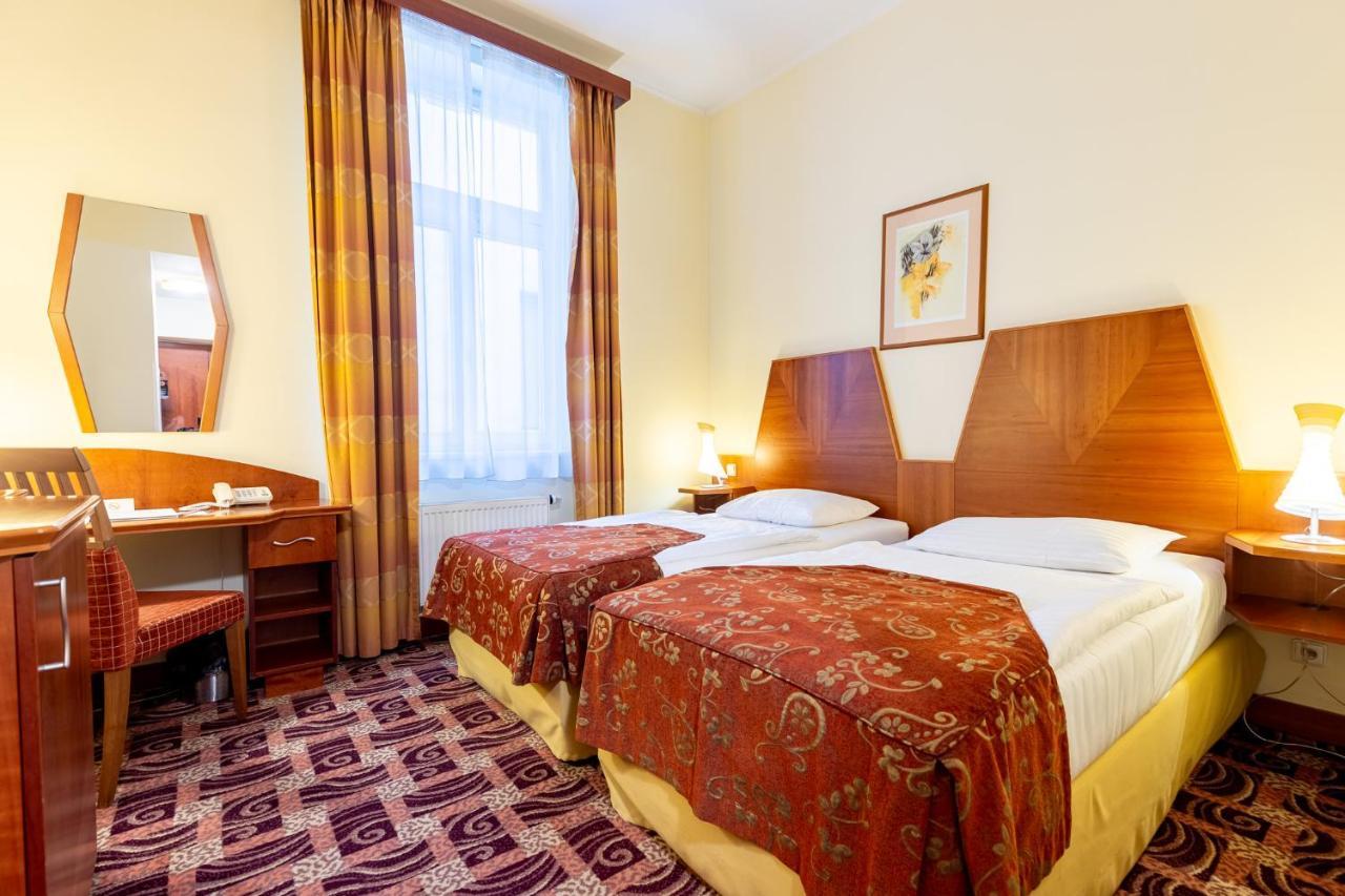 Grandhotel Zvon Ceske Budejovice Ngoại thất bức ảnh