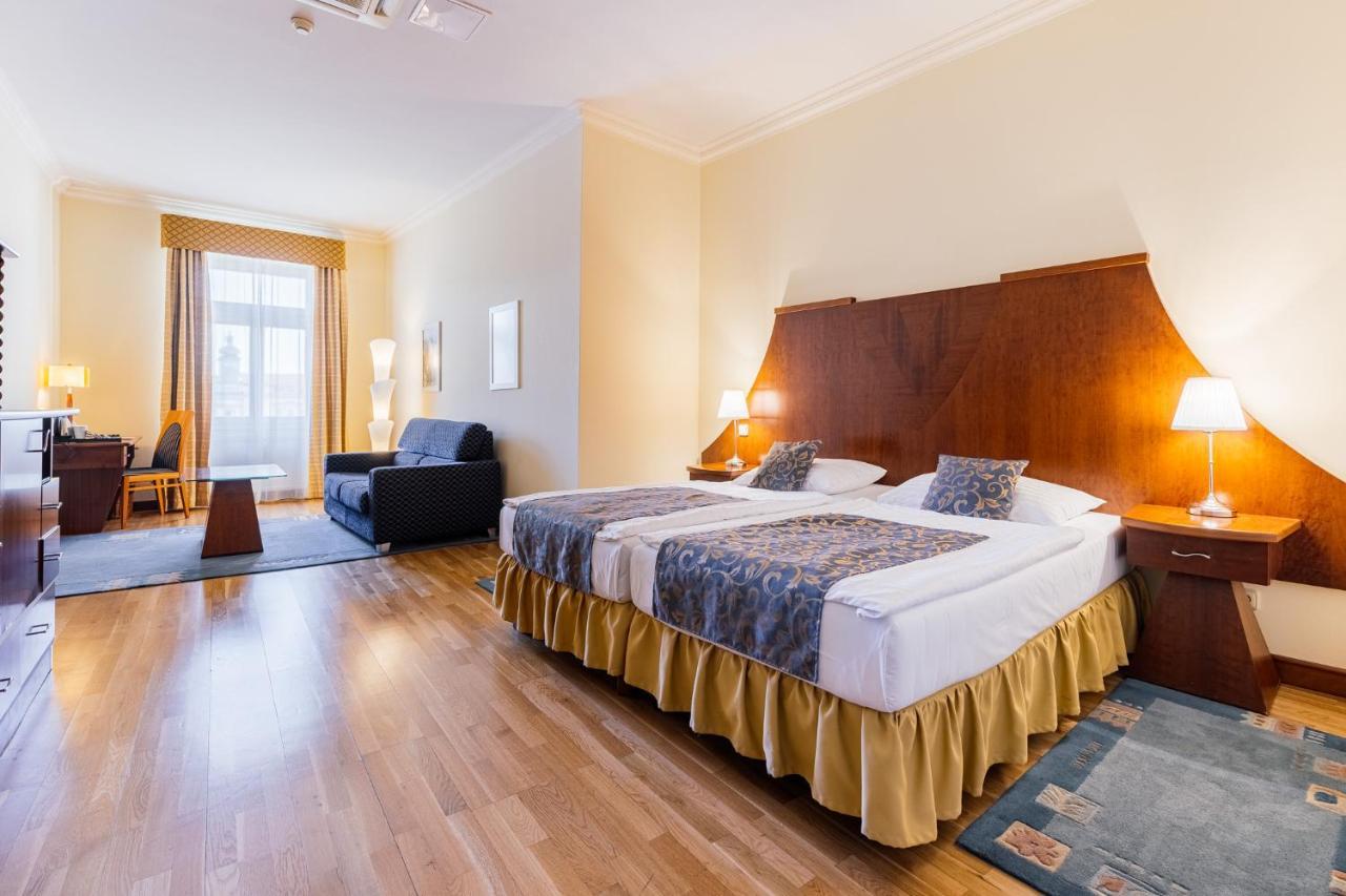 Grandhotel Zvon Ceske Budejovice Ngoại thất bức ảnh